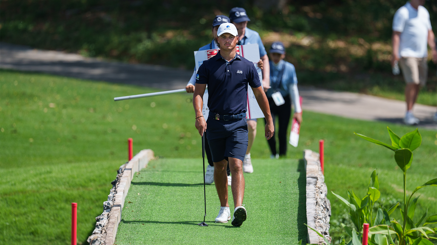 Harrison Crowe Strolled Ahead at Amata Spring