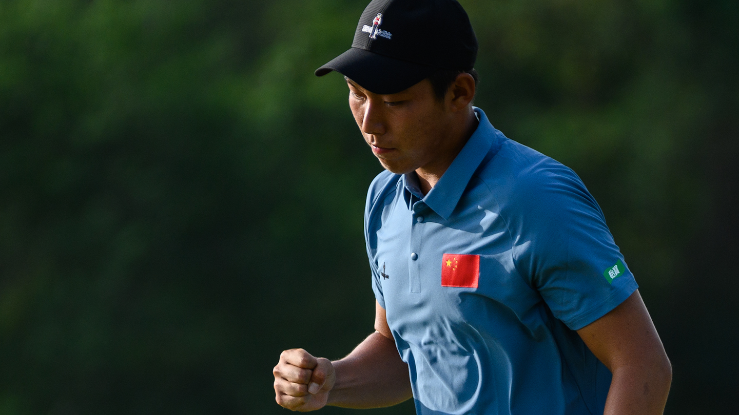 Bo Jin celebrates another birdie during round two